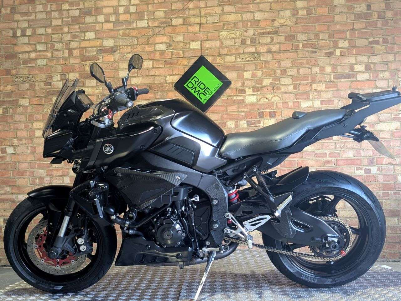 2016 YAMAHA MT-10 2016 YAMAHA MT-10