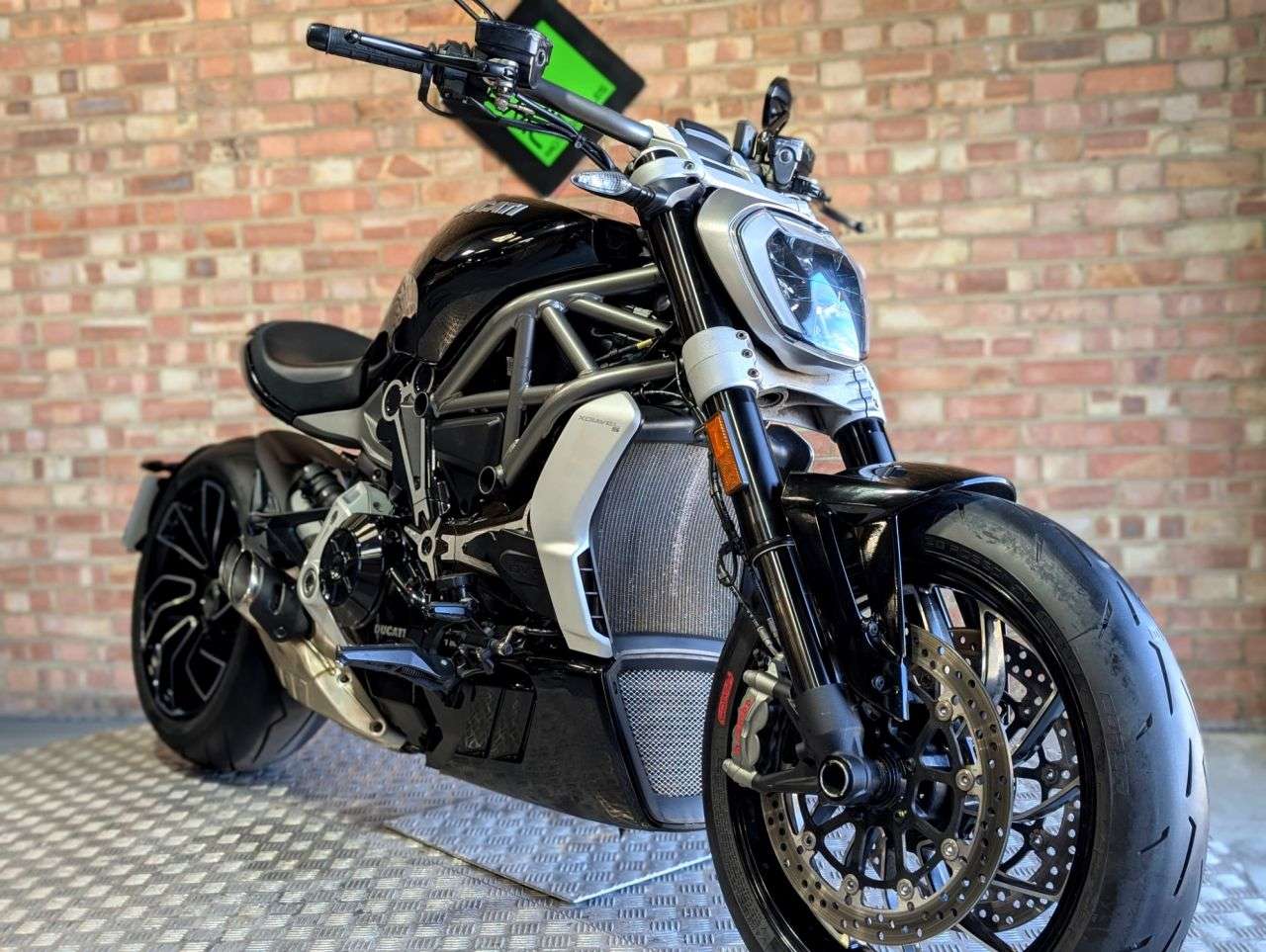 2016 DUCATI XDIAVEL S 2016 DUCATI XDIAVEL S