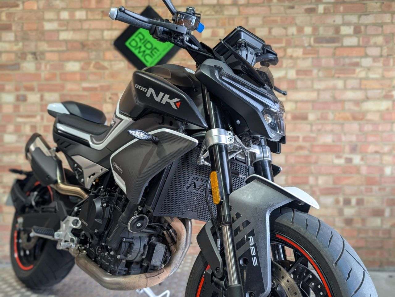 2024 CFMOTO 800NK 2024 CFMOTO 800NK