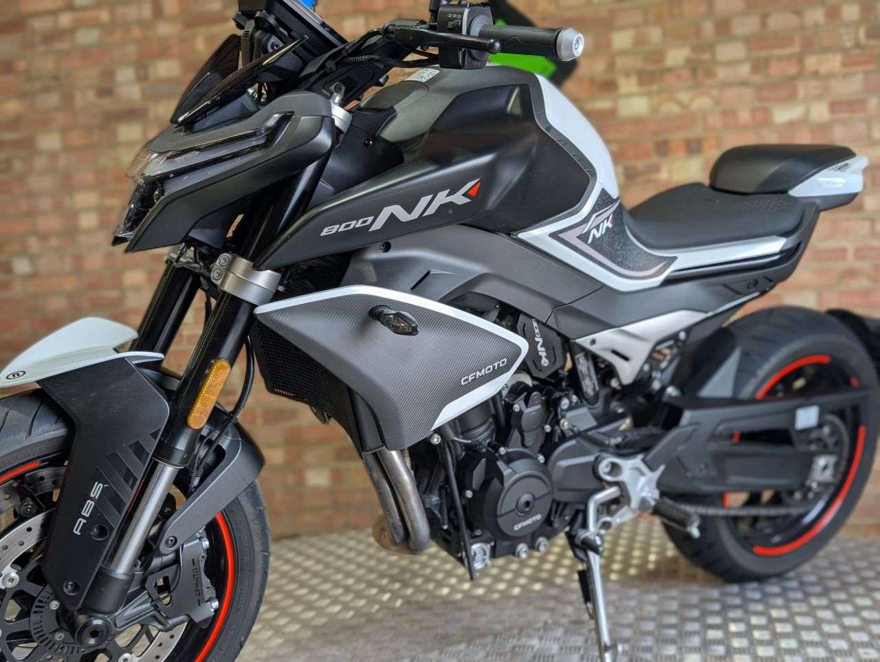 2024 CFMOTO 800NK 2024 CFMOTO 800NK