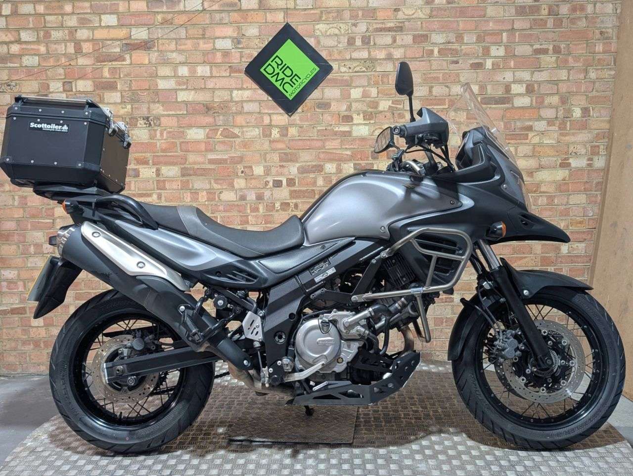 A 2015 SUZUKI V-STROM 650 PART EXCHANGE TO CLEAR - RUNS AND RIDES WELL - GOOD VALUE BIKE. RUNS AND RI A 2015 SUZUKI V-STROM 650 PART EXCHANGE TO CLEAR - RUNS AND RIDES WELL - GOOD VALUE BIKE. RUNS AND RI