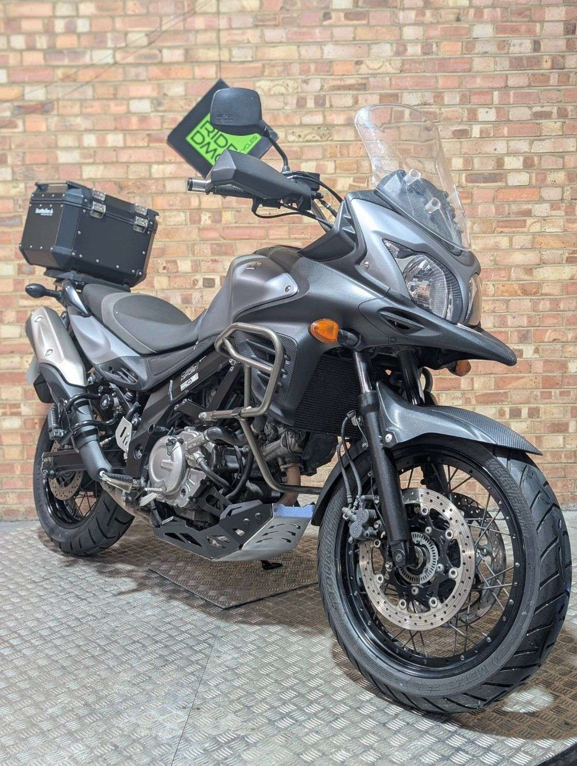 A 2015 SUZUKI V-STROM 650 PART EXCHANGE TO CLEAR - RUNS AND RIDES WELL - GOOD VALUE BIKE. RUNS AND RI A 2015 SUZUKI V-STROM 650 PART EXCHANGE TO CLEAR - RUNS AND RIDES WELL - GOOD VALUE BIKE. RUNS AND RI