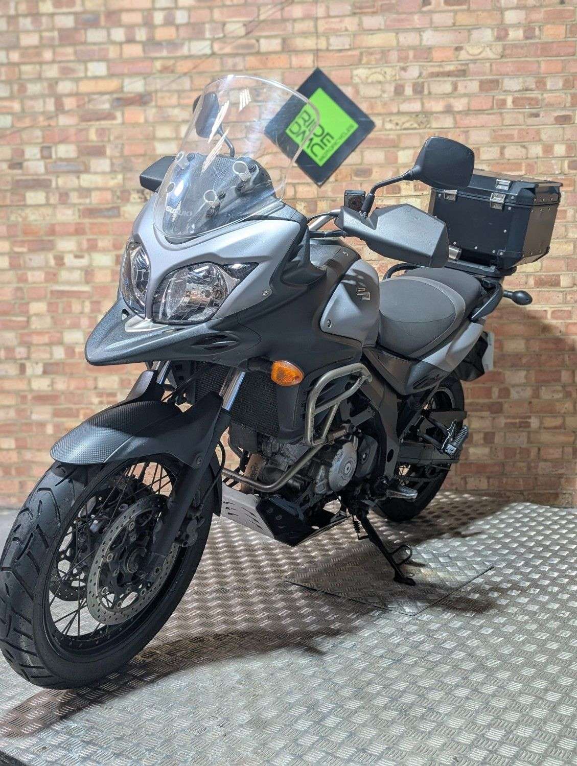 2015 SUZUKI V-STROM 650 2015 SUZUKI V-STROM 650
