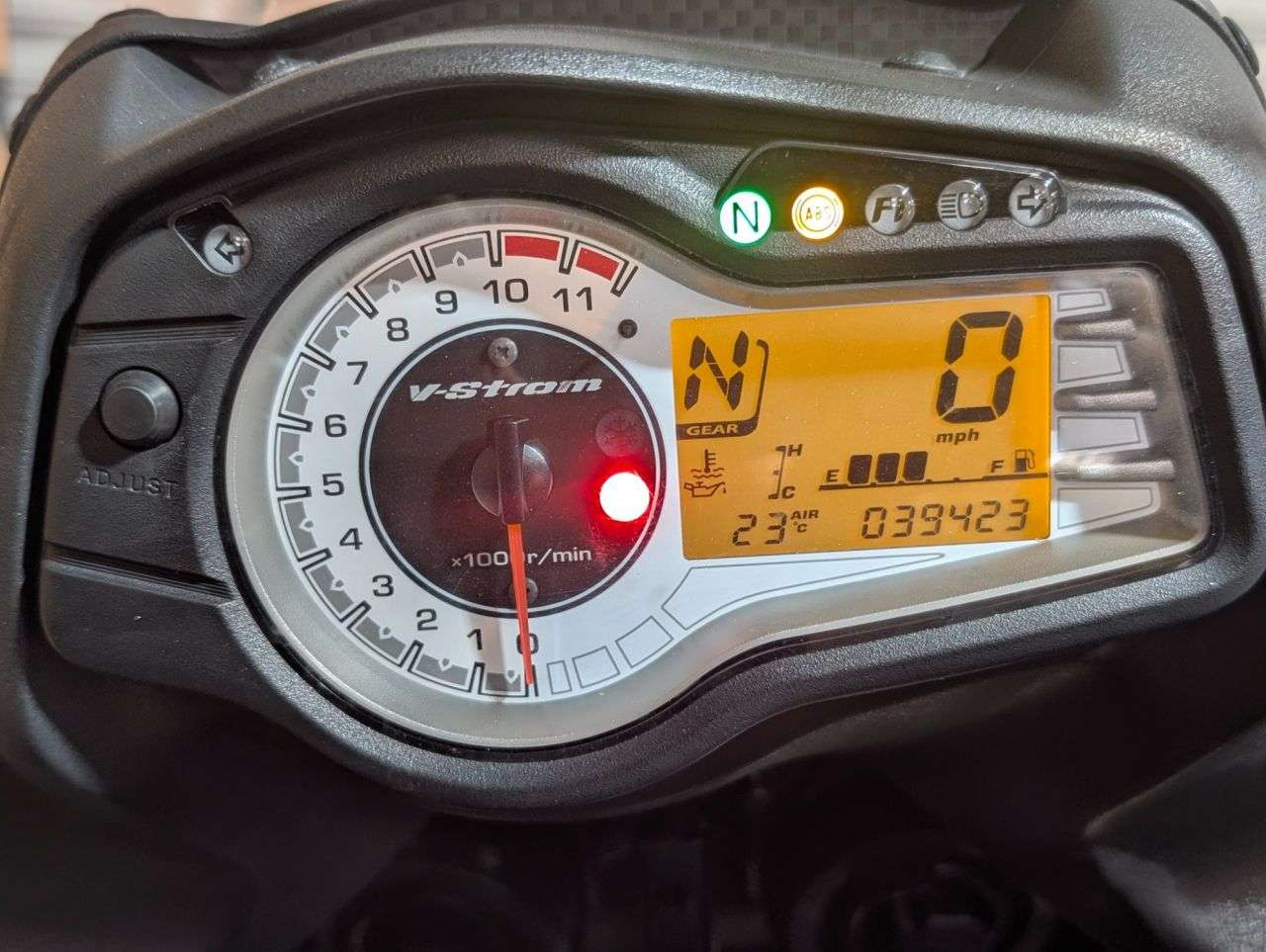 2015 SUZUKI V-STROM 650 2015 SUZUKI V-STROM 650