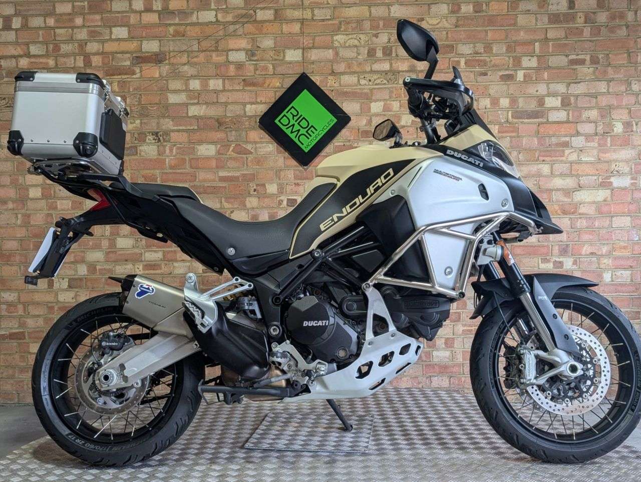 A 2018 DUCATI MULTISTRADA 1200 ENDURO PRO. 17K MILES. DESMO DONE. LOVELY TIDY BIKE GREAT CONDITION A 2018 DUCATI MULTISTRADA 1200 ENDURO PRO. 17K MILES. DESMO DONE. LOVELY TIDY BIKE GREAT CONDITION