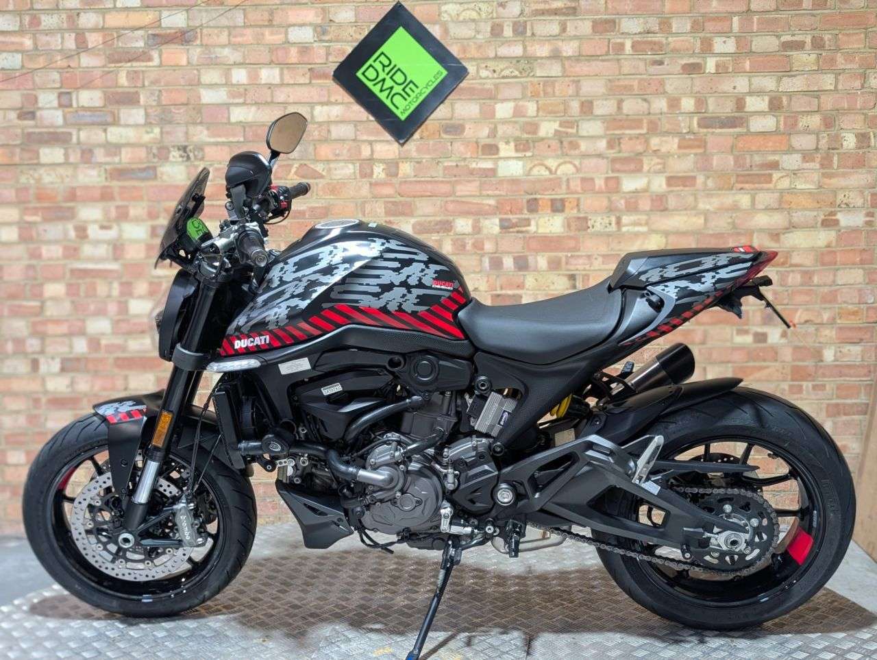 2021 DUCATI MONSTER 937 2021 DUCATI MONSTER 937