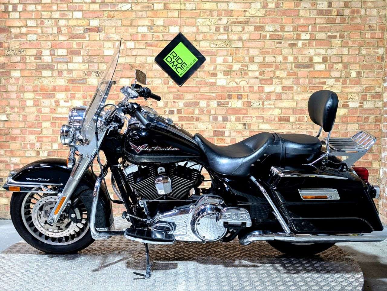 2009 HARLEY-DAVIDSON ROAD KING 2009 HARLEY-DAVIDSON ROAD KING