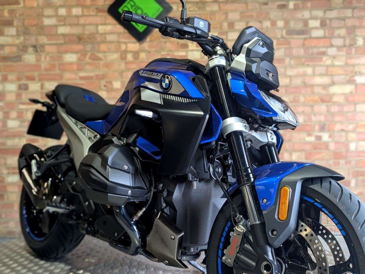 2025 BMW R 1300 R 2025 BMW R 1300 R