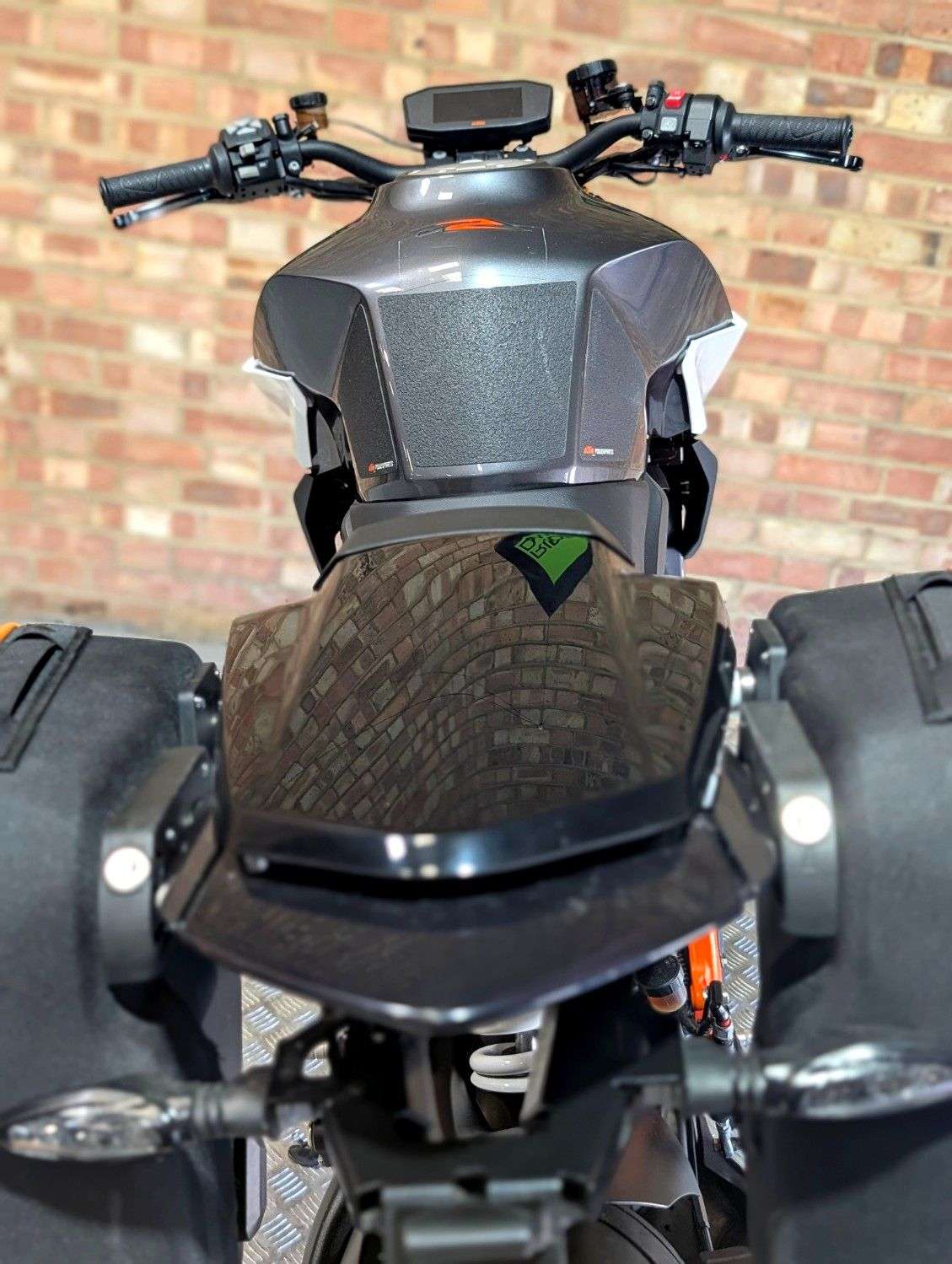 2018 KTM SUPER DUKE R 2018 KTM SUPER DUKE R