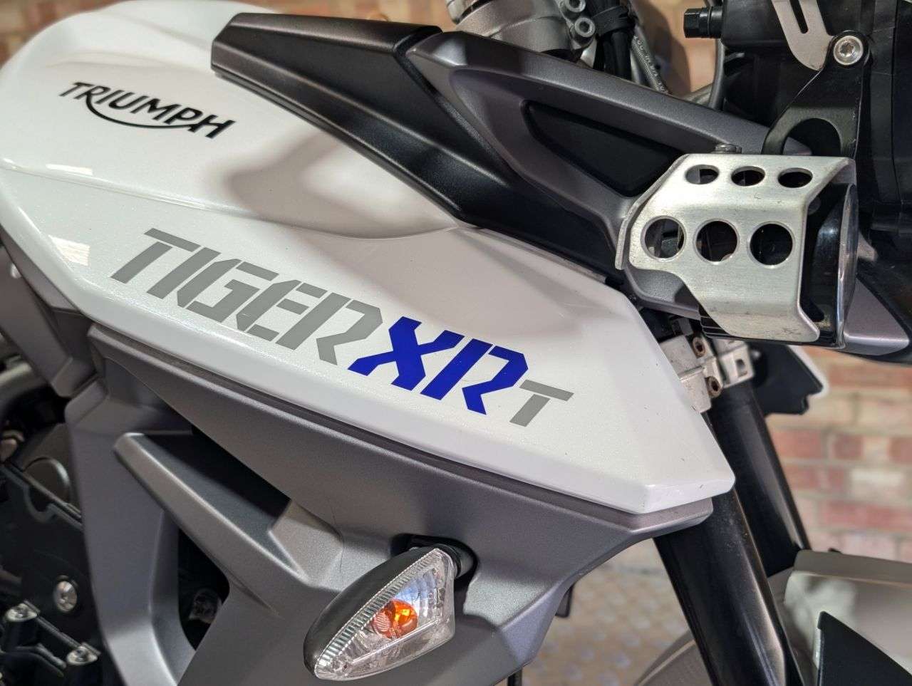 2015 TRIUMPH TIGER 800 XRT 2015 TRIUMPH TIGER 800 XRT