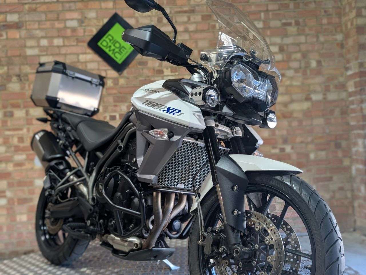 2015 TRIUMPH TIGER 800 XRT 2015 TRIUMPH TIGER 800 XRT