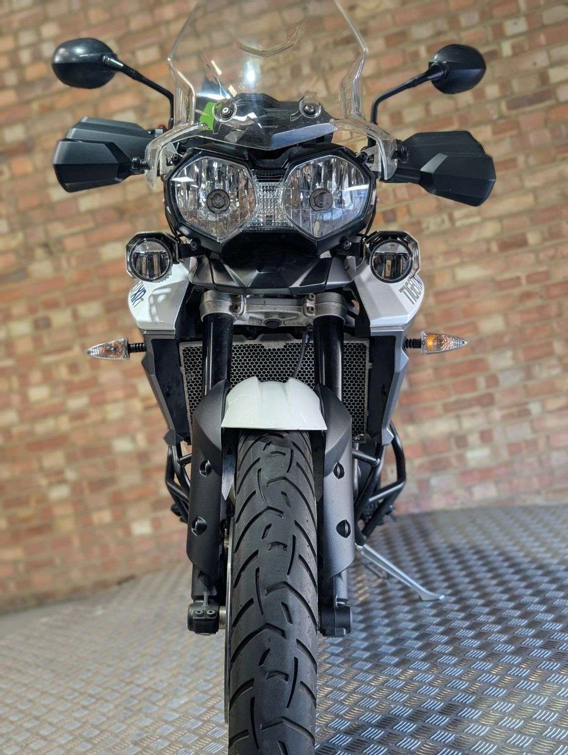2015 TRIUMPH TIGER 800 XRT 2015 TRIUMPH TIGER 800 XRT