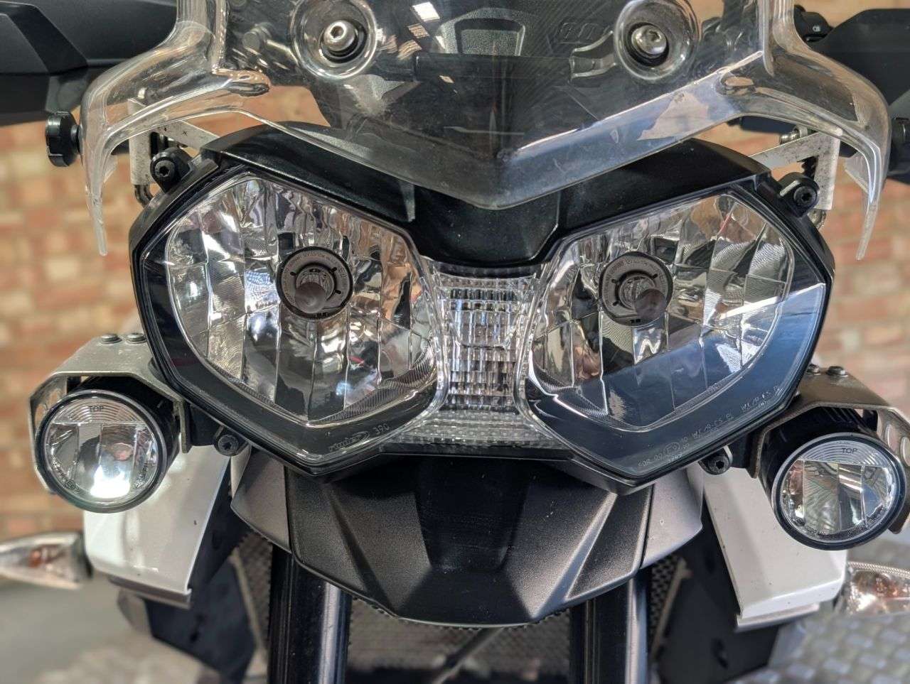 2015 TRIUMPH TIGER 800 XRT 2015 TRIUMPH TIGER 800 XRT
