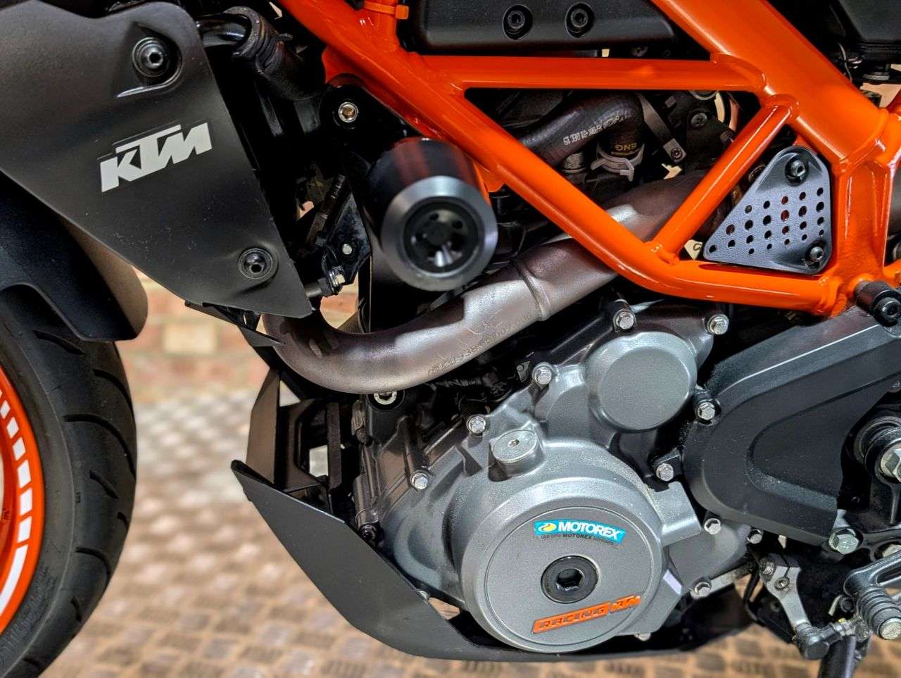 2020 KTM 390 DUKE 2020 KTM 390 DUKE
