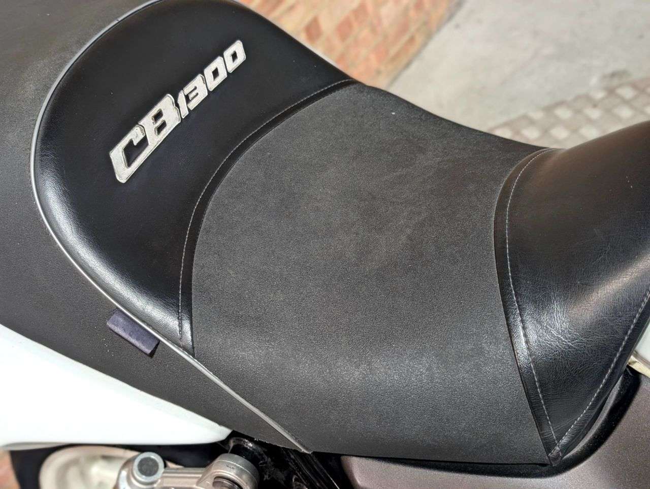 2005 HONDA CB1300 2005 HONDA CB1300