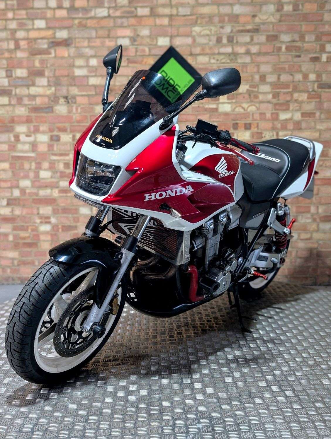 2005 HONDA CB1300 2005 HONDA CB1300