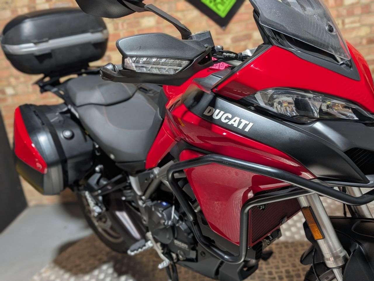 2017 DUCATI MULTISTRADA 950 2017 DUCATI MULTISTRADA 950
