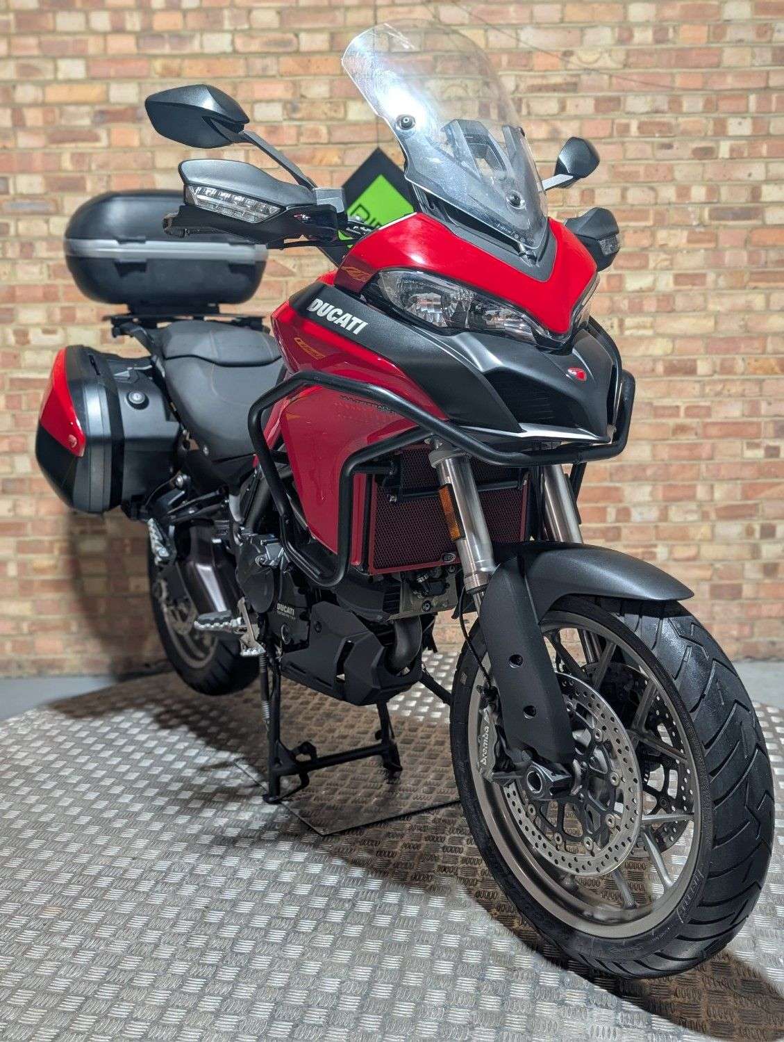 2017 DUCATI MULTISTRADA 950 2017 DUCATI MULTISTRADA 950
