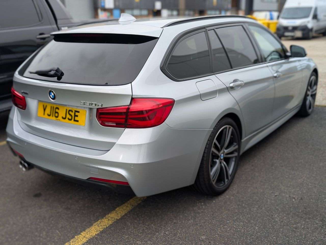 A 2016 BMW 3 SERIES 330D M SPORT LCI TOURING - PAN ROOF - H/K - P/X VAN.. FBMWSH - EURO 6 - M S A 2016 BMW 3 SERIES 330D M SPORT LCI TOURING - PAN ROOF - H/K - P/X VAN.. FBMWSH - EURO 6 - M S