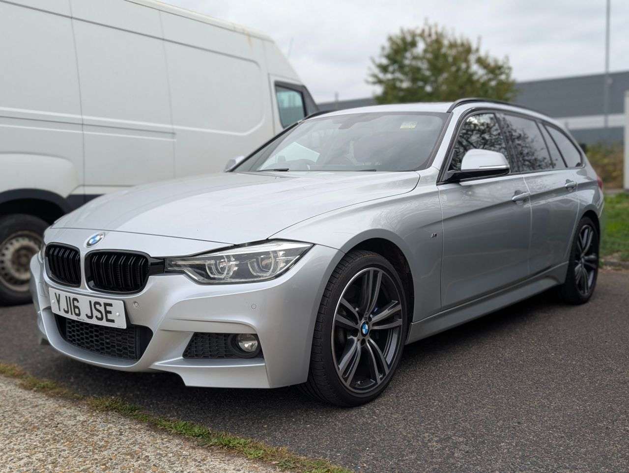 A 2016 BMW 3 SERIES 330D M SPORT LCI TOURING - PAN ROOF - H/K - P/X VAN.. FBMWSH - EURO 6 - M S A 2016 BMW 3 SERIES 330D M SPORT LCI TOURING - PAN ROOF - H/K - P/X VAN.. FBMWSH - EURO 6 - M S
