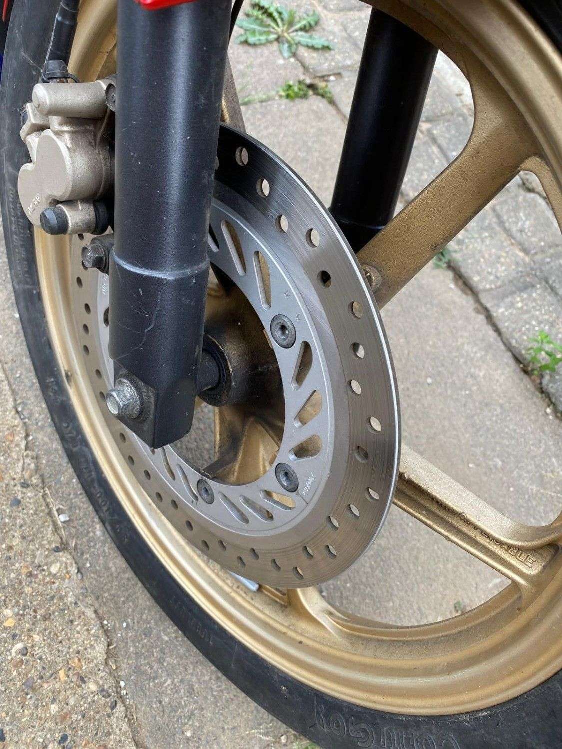 A 2011 HONDA CBR125R - SPARES OR REPAIR - CAT N - RUNS WELL DAMAGED REPIRABLE - CAT N A 2011 HONDA CBR125R - SPARES OR REPAIR - CAT N - RUNS WELL DAMAGED REPIRABLE - CAT N
