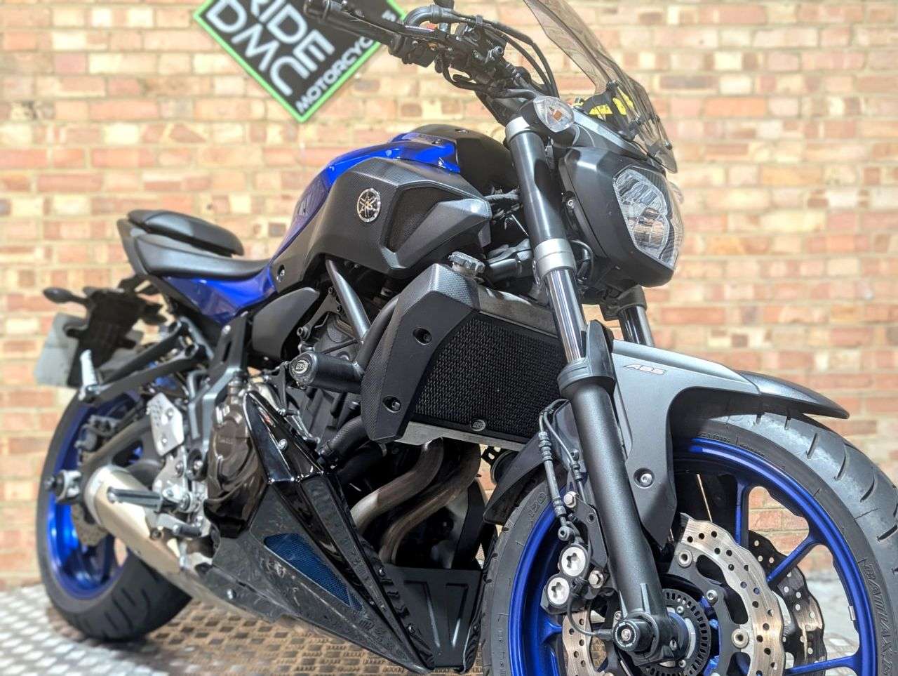 2017 YAMAHA MT-07 2017 YAMAHA MT-07