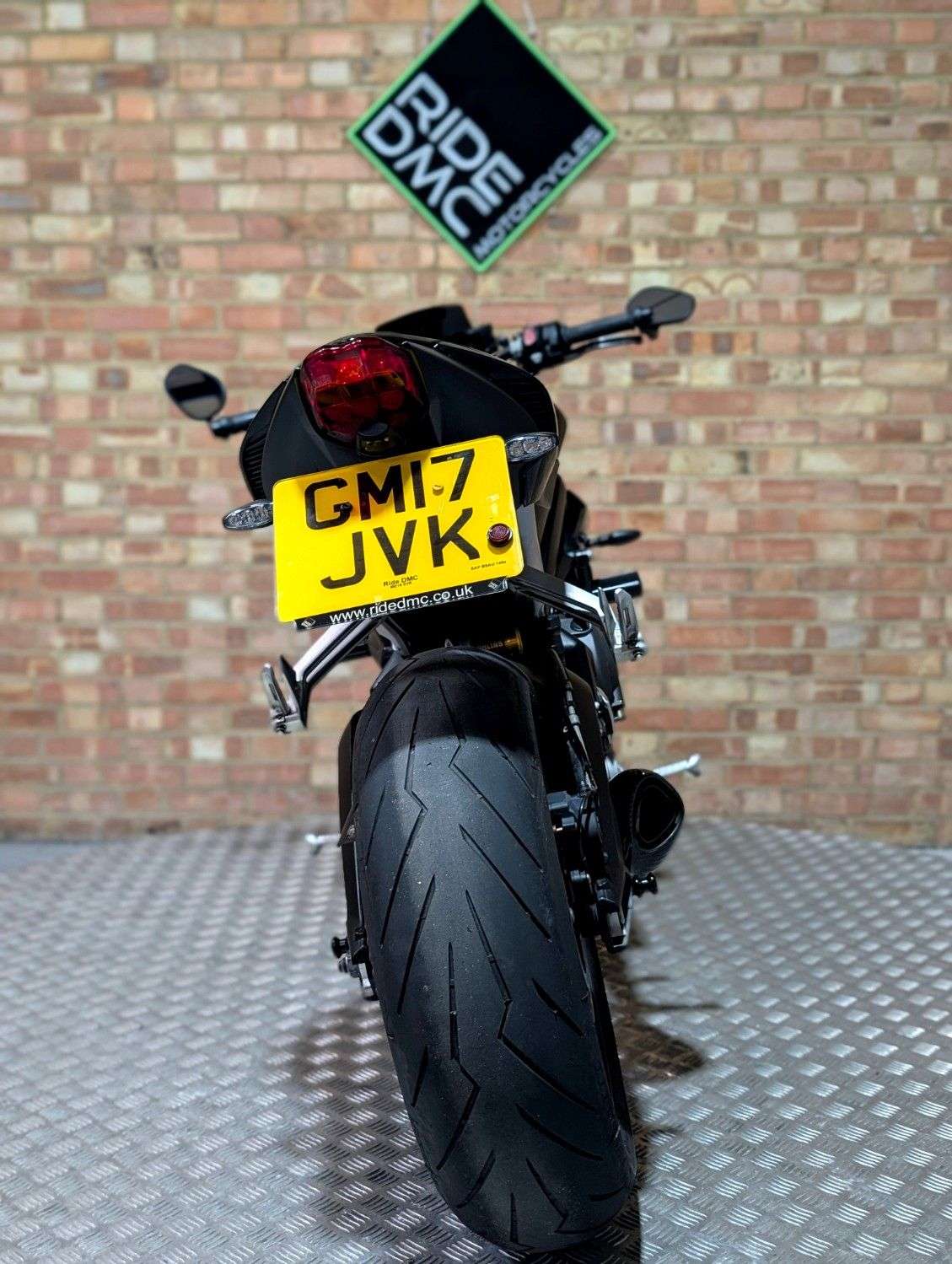 2017 TRIUMPH STREET TRIPLE 765 2017 TRIUMPH STREET TRIPLE 765