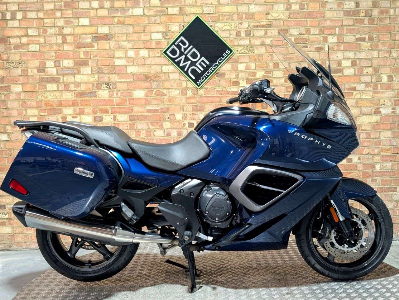 A 2014 TRIUMPH TROPHY 1200 SE - WELL MAINTAINED - TIDY BIKE. A 2014 TRIUMPH TROPHY 1200 SE - WELL MAINTAINED - TIDY BIKE.