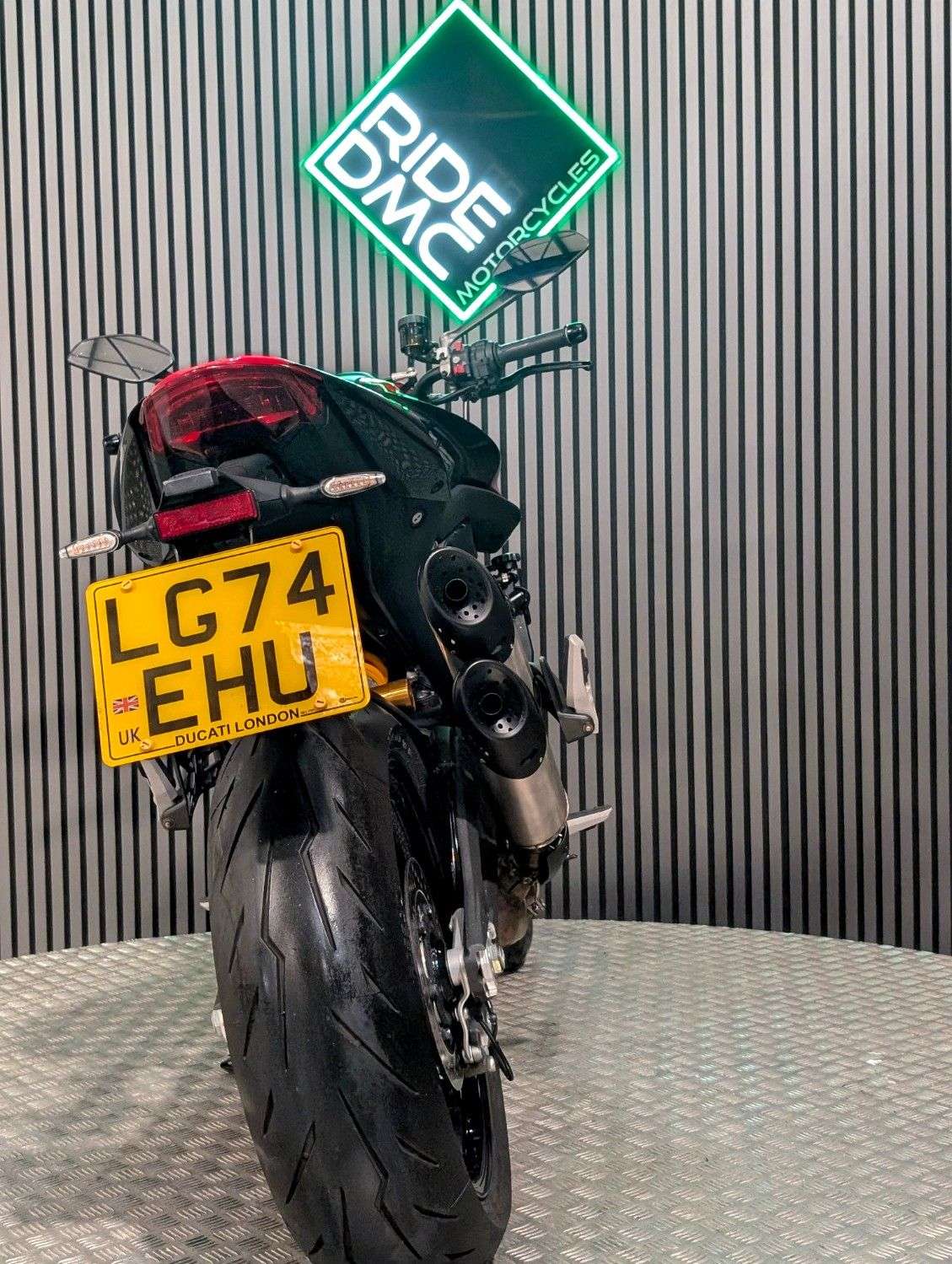 2024 DUCATI MONSTER 937 2024 DUCATI MONSTER 937
