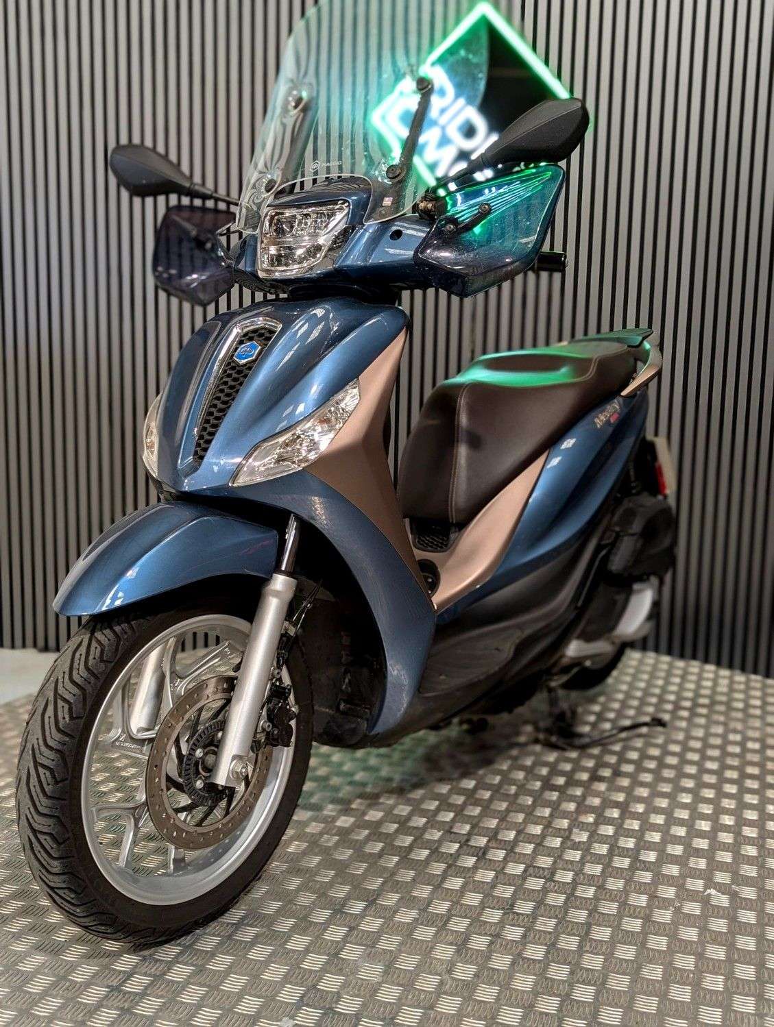 2021 PIAGGIO MEDLEY 125 2021 PIAGGIO MEDLEY 125