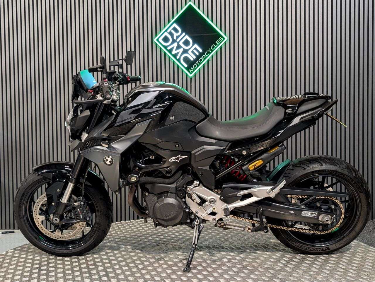 2025 BMW F 900 R 2025 BMW F 900 R