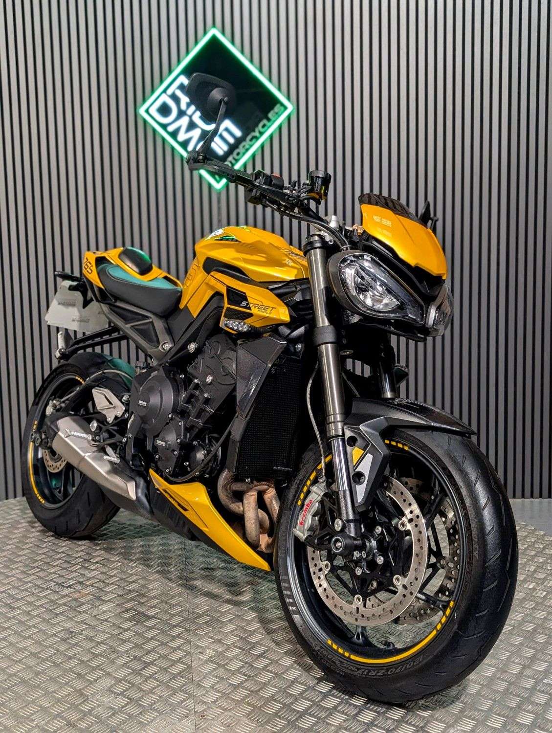 2023 TRIUMPH STREET TRIPLE 765 2023 TRIUMPH STREET TRIPLE 765