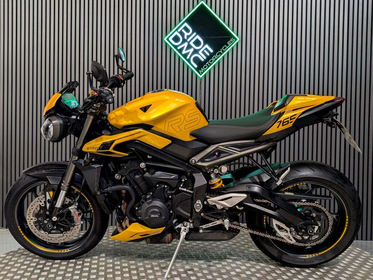 2023 TRIUMPH STREET TRIPLE 765 2023 TRIUMPH STREET TRIPLE 765