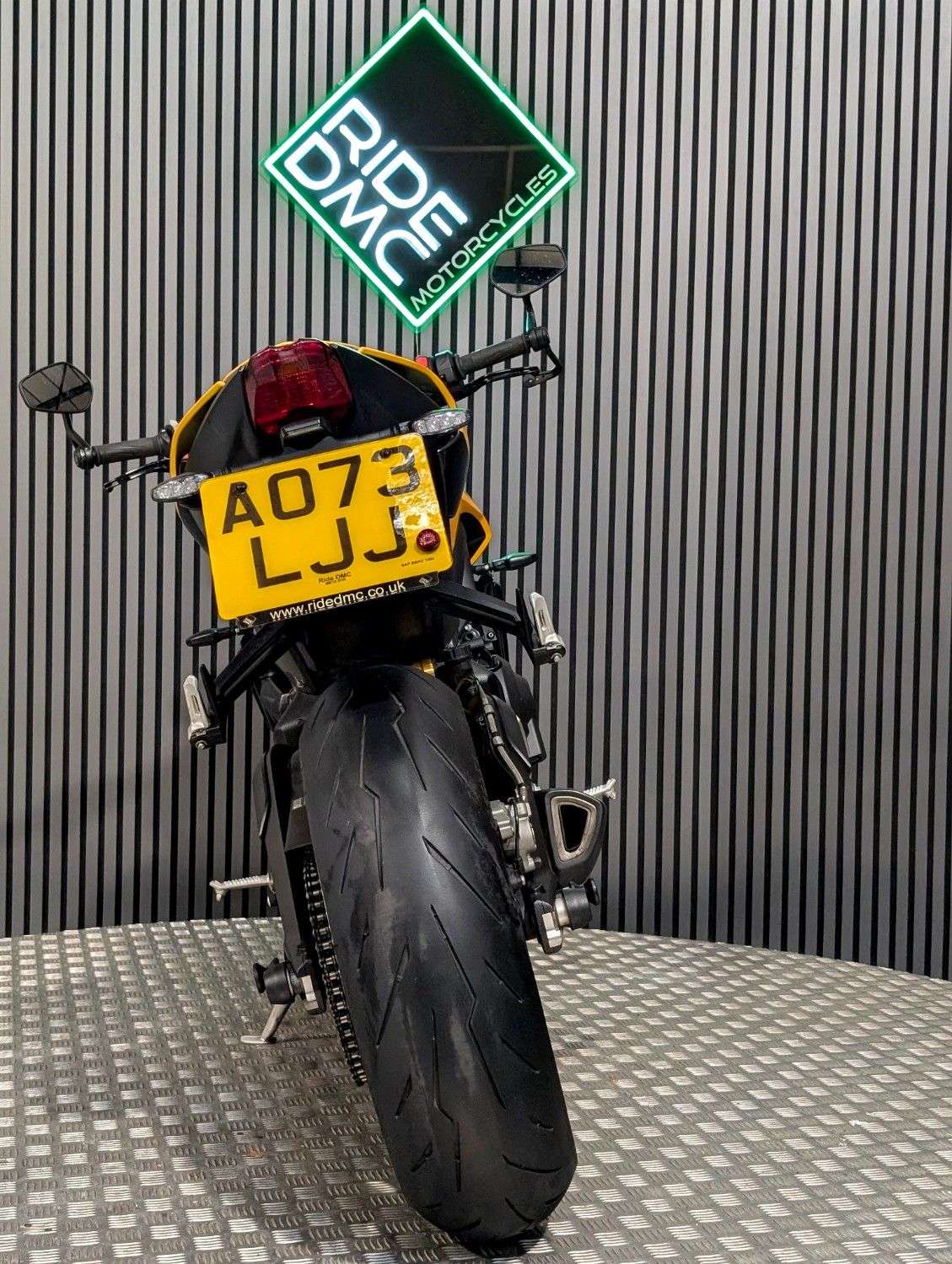 2023 TRIUMPH STREET TRIPLE 765 2023 TRIUMPH STREET TRIPLE 765