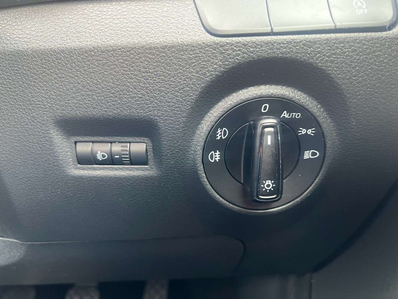 2015 SKODA FABIA 2015 SKODA FABIA