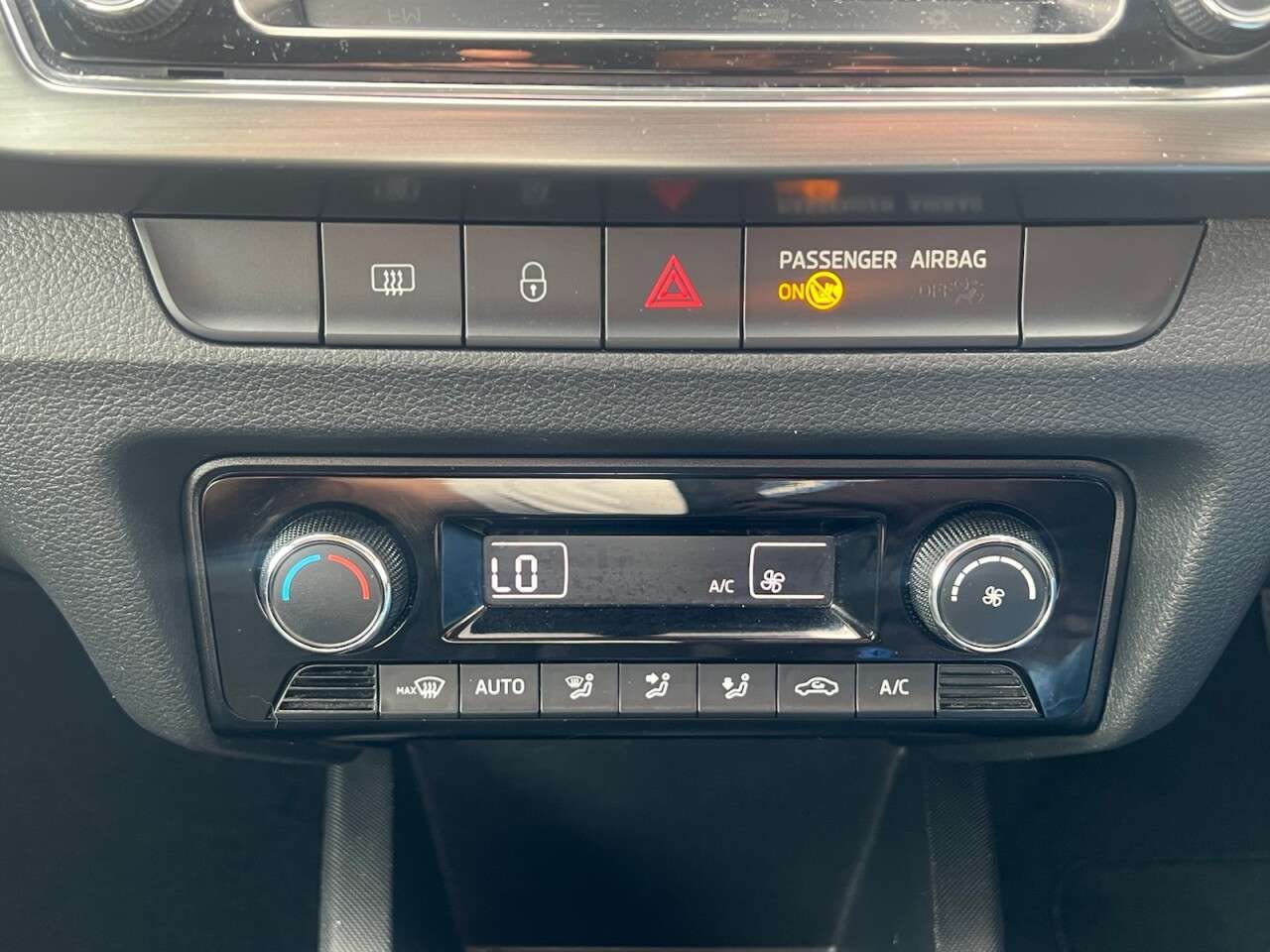 2015 SKODA FABIA 2015 SKODA FABIA