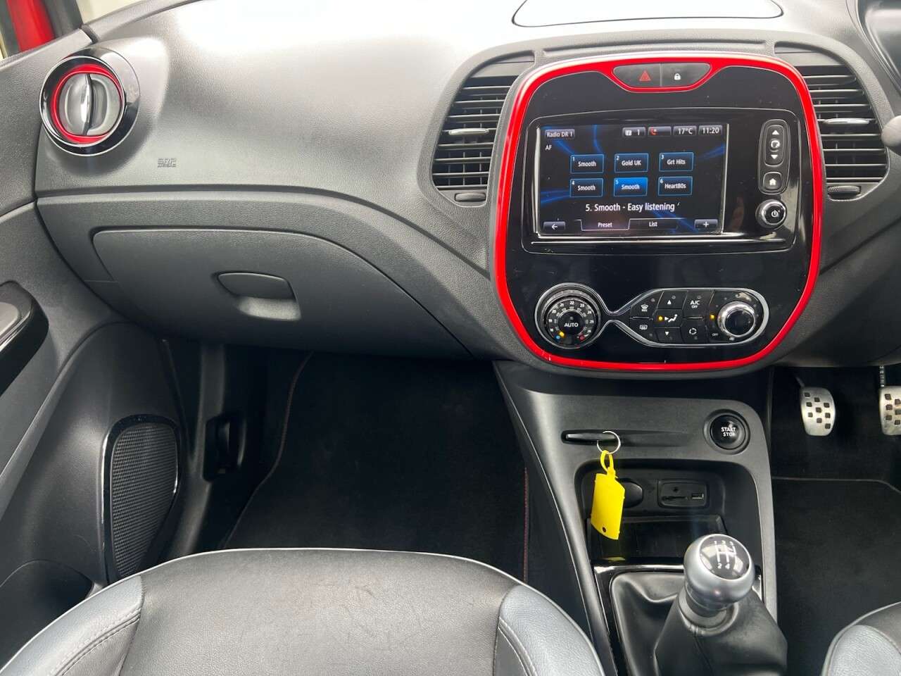 2017 RENAULT CAPTUR 2017 RENAULT CAPTUR