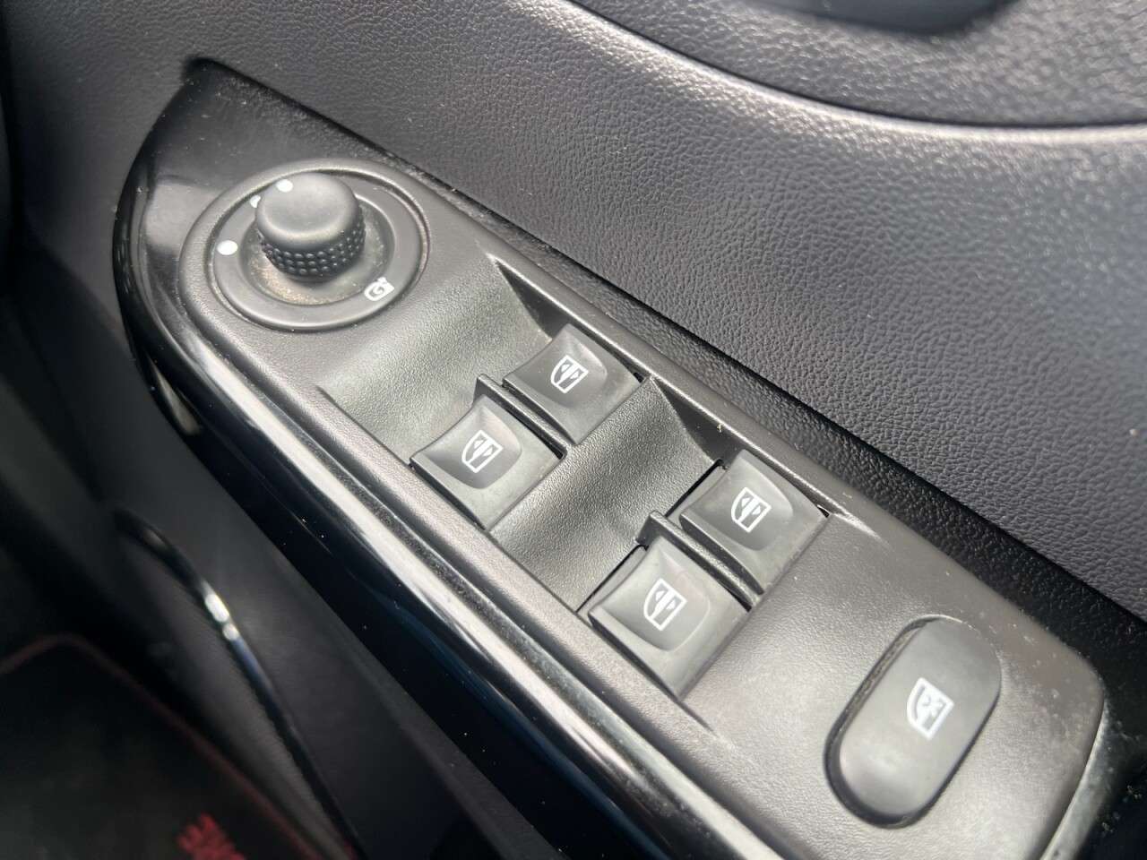 2017 RENAULT CAPTUR 2017 RENAULT CAPTUR