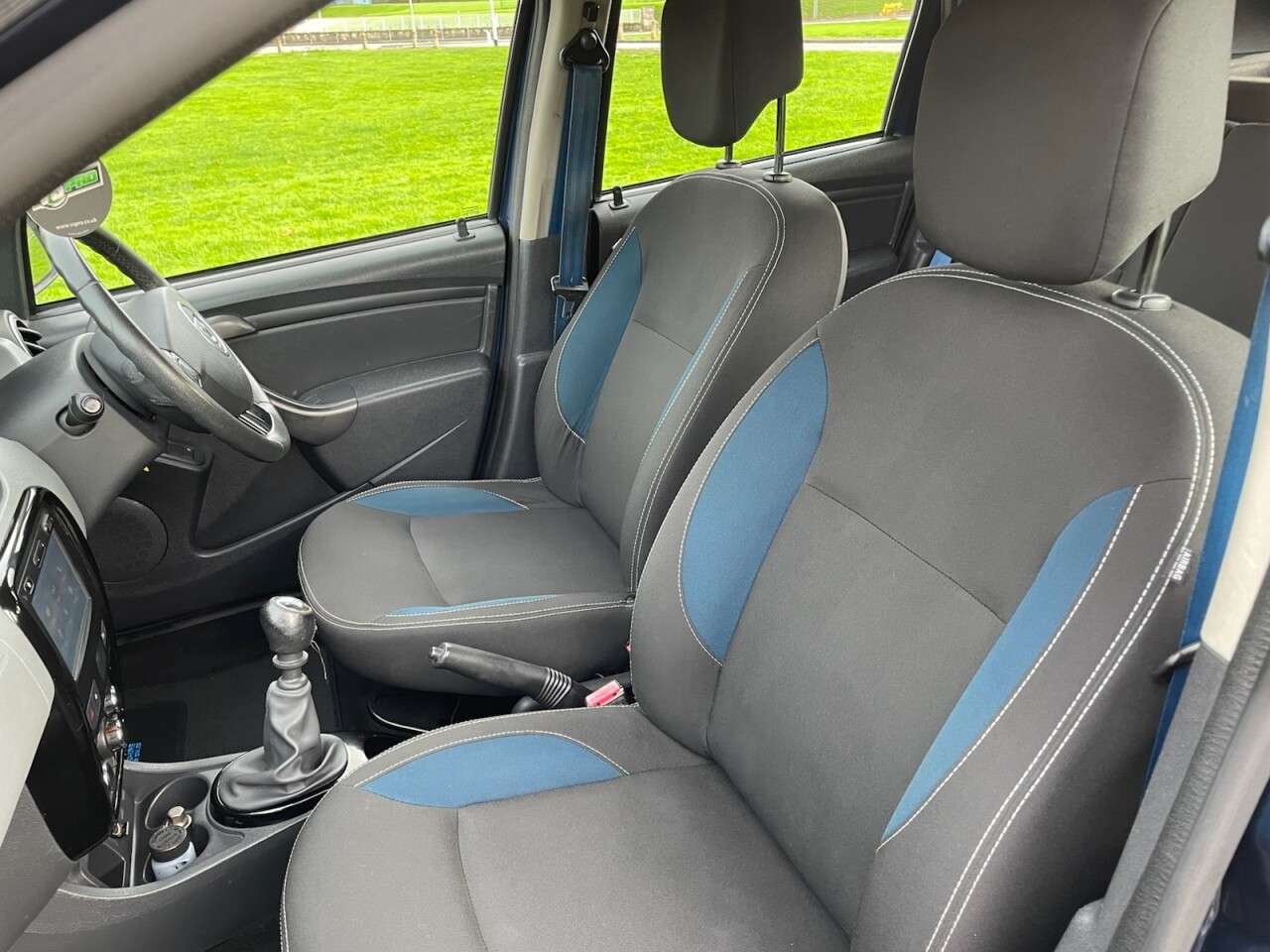 2015 DACIA DUSTER 2015 DACIA DUSTER