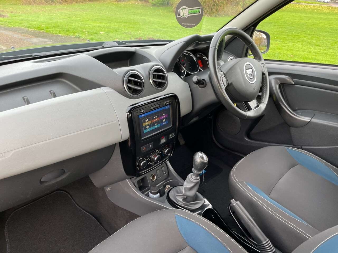 2015 DACIA DUSTER 2015 DACIA DUSTER