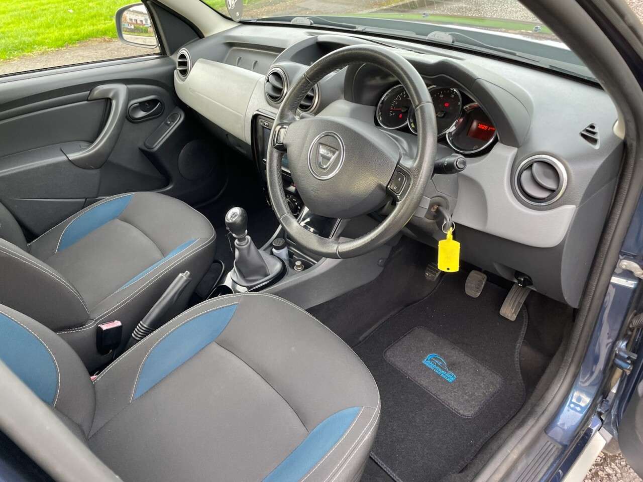 2015 DACIA DUSTER 2015 DACIA DUSTER