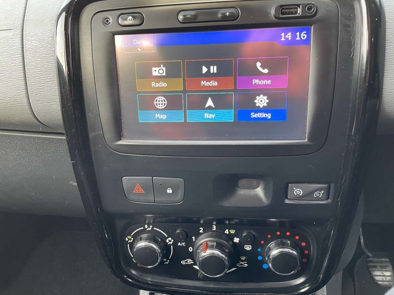 2015 DACIA DUSTER 2015 DACIA DUSTER