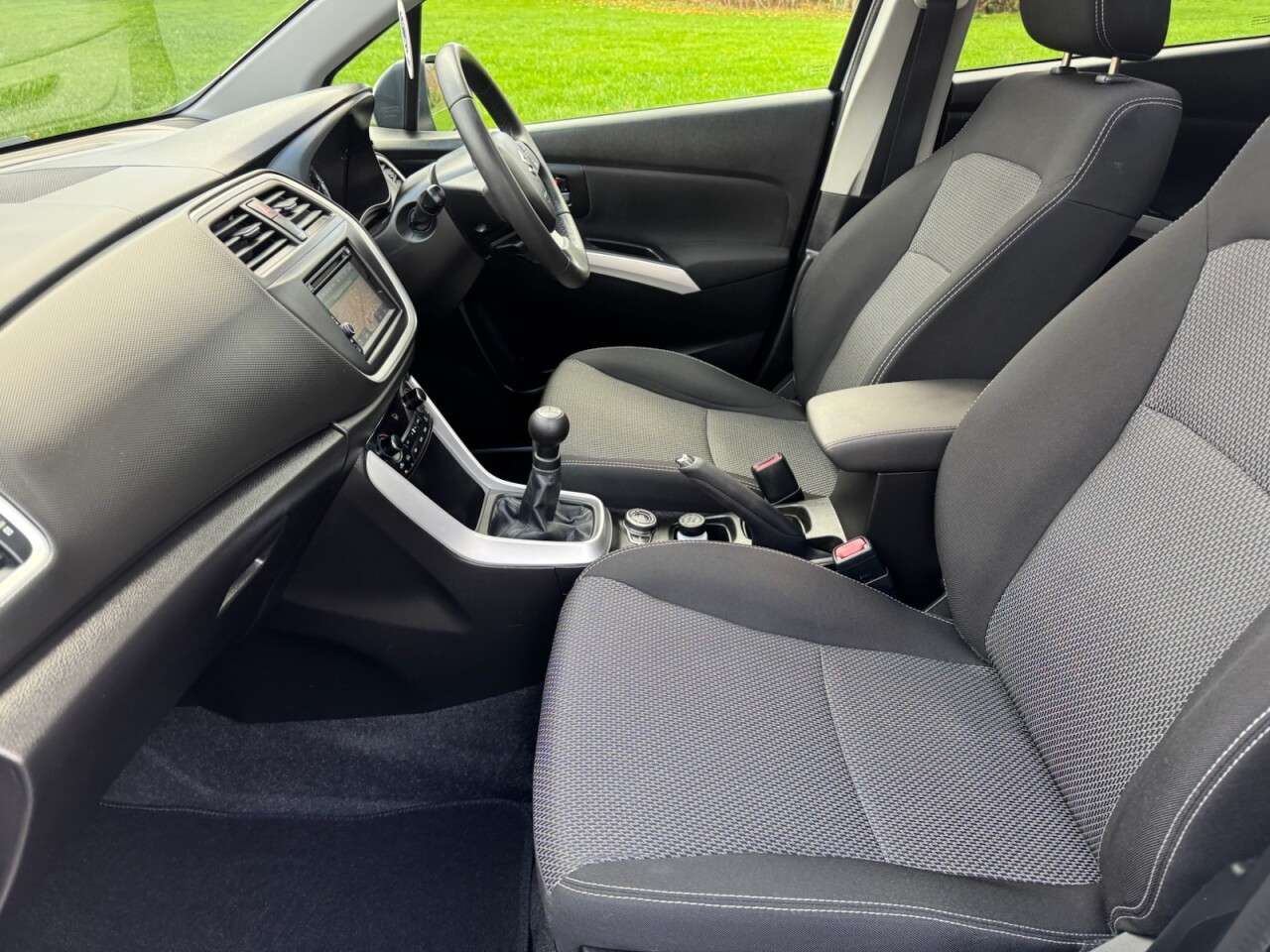 2015 SUZUKI SX4 S-CROSS 2015 SUZUKI SX4 S-CROSS