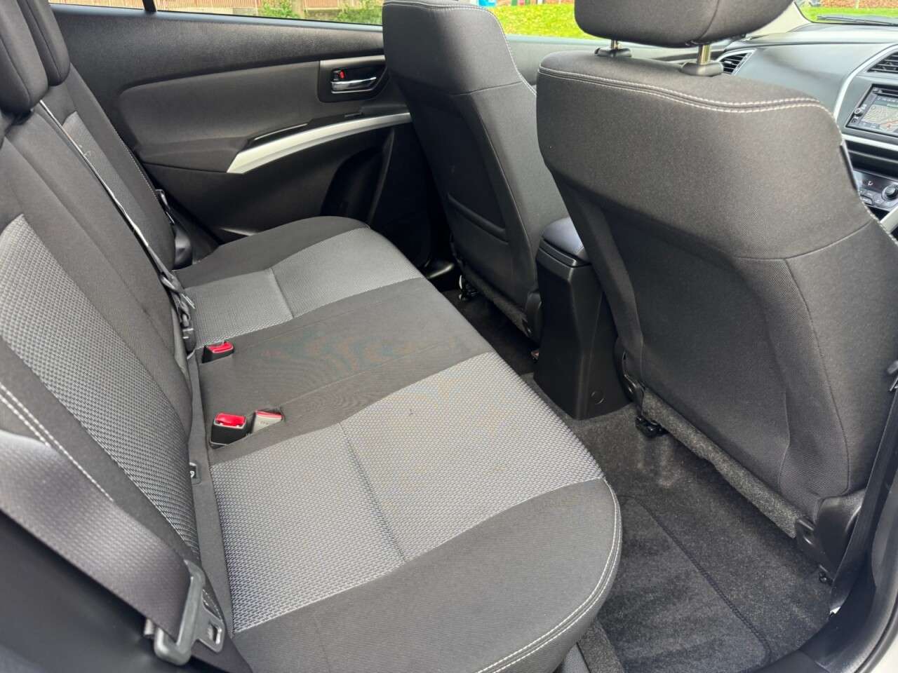 2015 SUZUKI SX4 S-CROSS 2015 SUZUKI SX4 S-CROSS