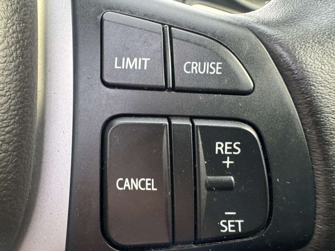 2015 SUZUKI SX4 S-CROSS 2015 SUZUKI SX4 S-CROSS