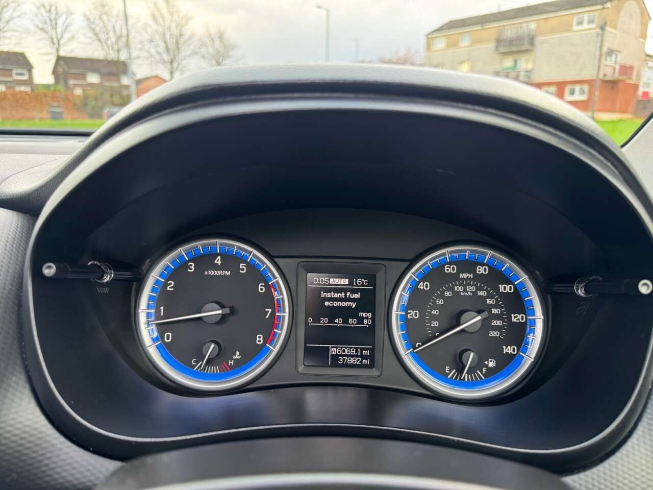 2015 SUZUKI SX4 S-CROSS 2015 SUZUKI SX4 S-CROSS