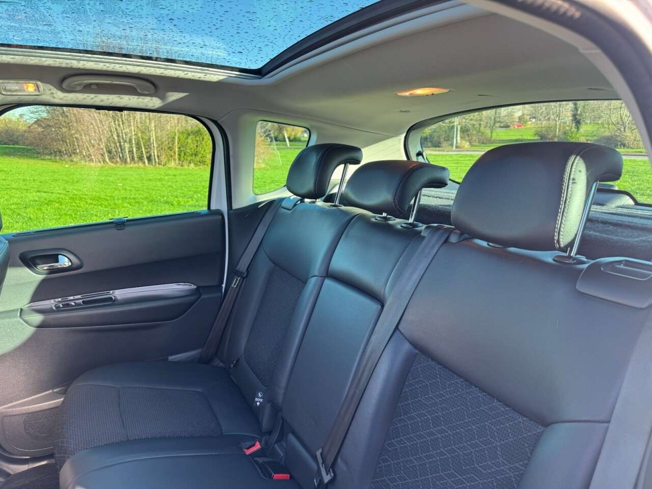 2016 PEUGEOT 3008 2016 PEUGEOT 3008