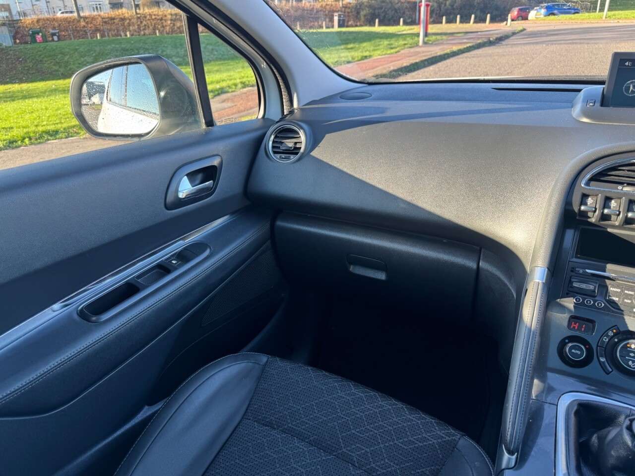 2016 PEUGEOT 3008 2016 PEUGEOT 3008