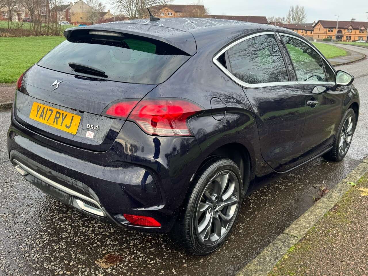 2017 DS AUTOMOBILES DS 4 2017 DS AUTOMOBILES DS 4