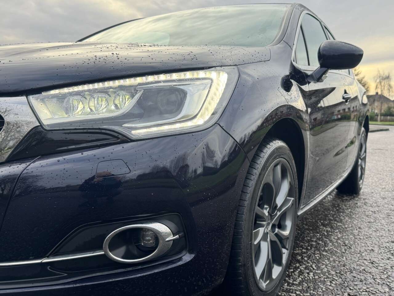 2017 DS AUTOMOBILES DS 4 2017 DS AUTOMOBILES DS 4